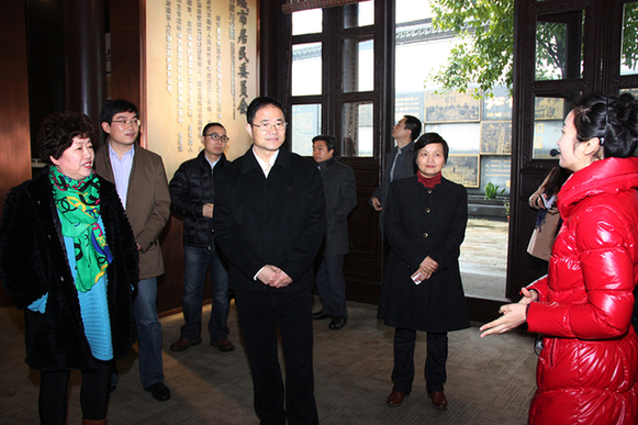 省委党校调研组来我区调研