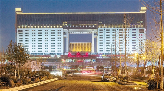 城站火车站亮化提升改造工程完成 明日全新亮相